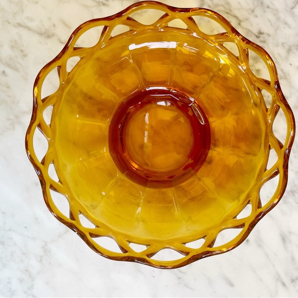 Vintage Honey Amber Trinket Bowl - Picture 3 of 6